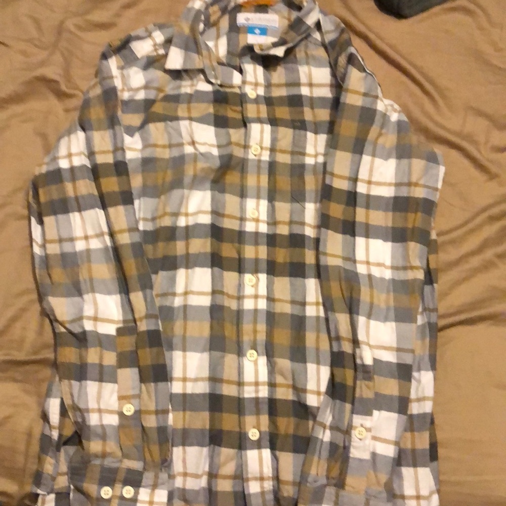 Brand new Columbia button up shirt